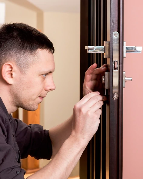 : Professional Locksmith For Commercial And Residential Locksmith Services in Lamont, CA